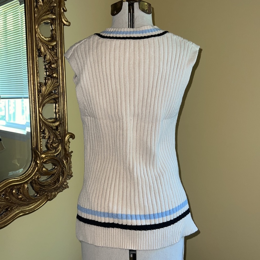 Knit Sweatervest - Picture 2 of 2